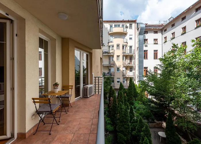 Apartmán Pesti Apartment&free Parking