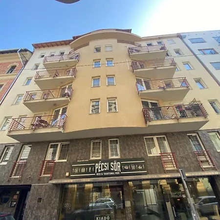 Pesti Apartment&free Parking * بودابست